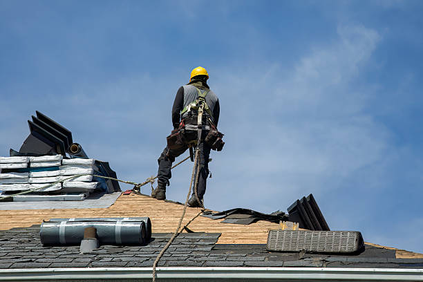 Professional Gutter Installation technician working in Myrtle Creek, OR